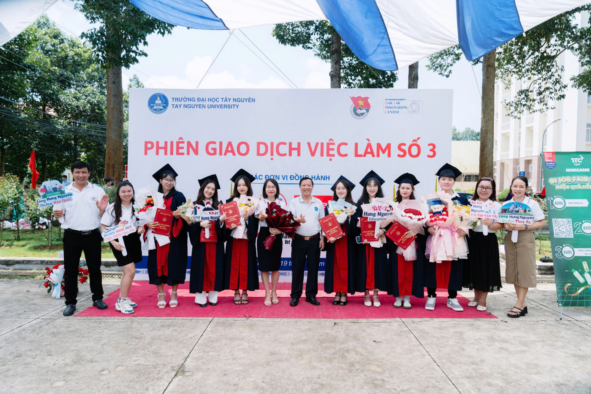 Phiên giao dịch việc làm số 3-Đại học tây Nguyên
