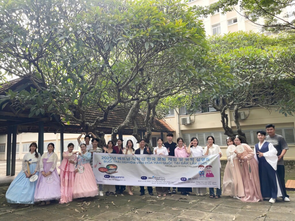 Trải nghiệm văn hóa Hàn Quốc cùng Hưng Nguyên Education