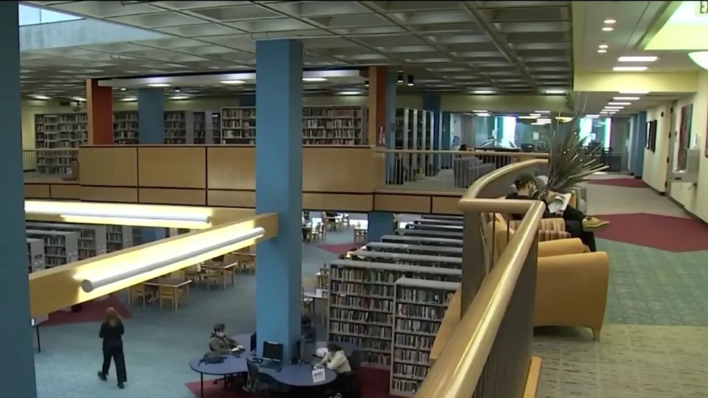 Thư viện Bridgewater State University